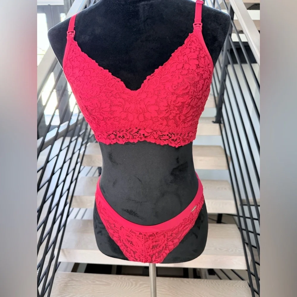 Red Lace Bralette & Panties Matching Set - Women's Intimates